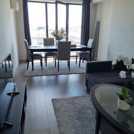 Stylish & Spacious 2-bedroom Apartment-istanbul Istambul