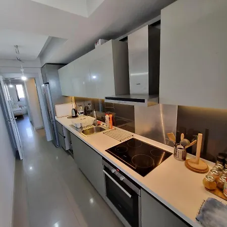 Stylish & Spacious 2-bedroom Apartment-istanbul Istambul