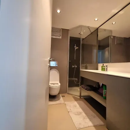 Stylish & Spacious 2-bedroom Apartment-istanbul *